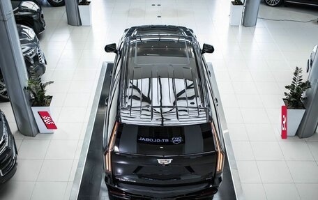 Cadillac Escalade V, 2025 год, 23 480 000 рублей, 36 фотография