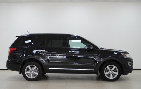 Ford Explorer VI, 2017 год, 2 430 000 рублей, 5 фотография