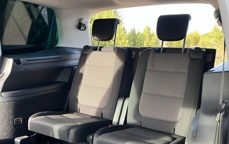 Volkswagen Sharan II, 2013 год, 1 250 000 рублей, 16 фотография