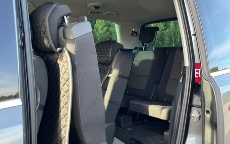 Volkswagen Sharan II, 2013 год, 1 250 000 рублей, 15 фотография