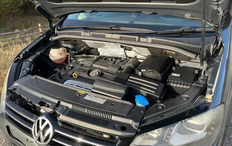 Volkswagen Sharan II, 2013 год, 1 250 000 рублей, 24 фотография