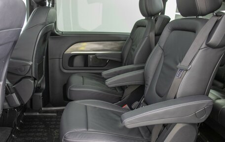 Mercedes-Benz V-Класс, 2021 год, 8 650 000 рублей, 10 фотография