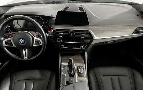 BMW 5 серия, 2019 год, 2 947 000 рублей, 11 фотография