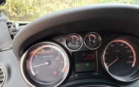 Peugeot 308 II, 2011 год, 490 000 рублей, 4 фотография