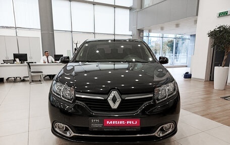 Renault Logan II, 2014 год, 678 000 рублей, 2 фотография