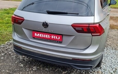 Volkswagen Tiguan II, 2021 год, 2 800 000 рублей, 1 фотография