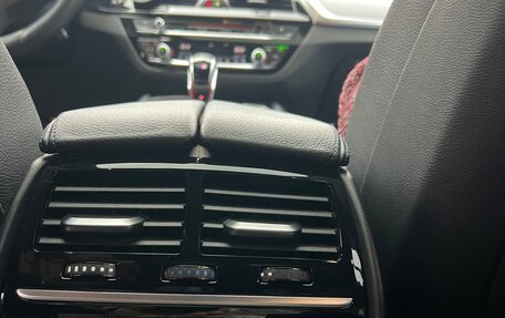 BMW 5 серия, 2018 год, 2 850 000 рублей, 12 фотография