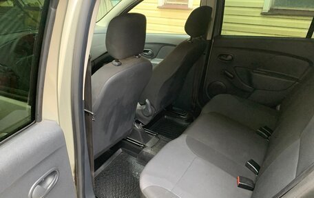 Renault Sandero II рестайлинг, 2014 год, 890 000 рублей, 12 фотография