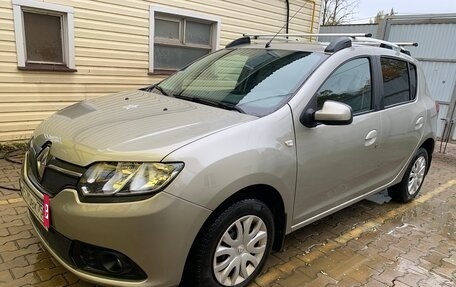Renault Sandero II рестайлинг, 2014 год, 890 000 рублей, 8 фотография
