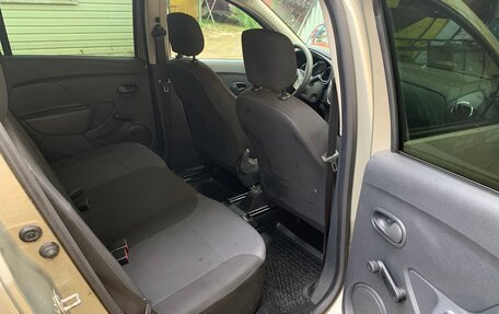 Renault Sandero II рестайлинг, 2014 год, 890 000 рублей, 15 фотография
