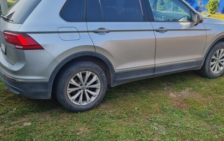 Volkswagen Tiguan II, 2021 год, 2 800 000 рублей, 6 фотография