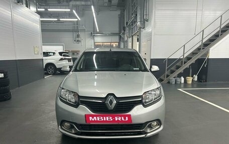 Renault Logan II, 2015 год, 527 000 рублей, 2 фотография