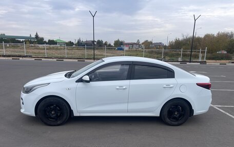 KIA Rio IV, 2018 год, 1 053 000 рублей, 3 фотография
