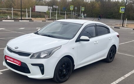 KIA Rio IV, 2018 год, 1 053 000 рублей, 6 фотография