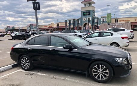 Mercedes-Benz E-Класс, 2020 год, 3 100 000 рублей, 3 фотография