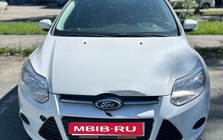 Ford Focus III, 2015 год, 999 000 рублей, 2 фотография