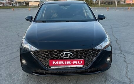 Hyundai Solaris II рестайлинг, 2021 год, 1 600 000 рублей, 5 фотография