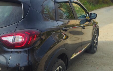 Renault Kaptur I рестайлинг, 2017 год, 1 700 000 рублей, 3 фотография