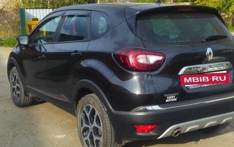 Renault Kaptur I рестайлинг, 2017 год, 1 700 000 рублей, 5 фотография