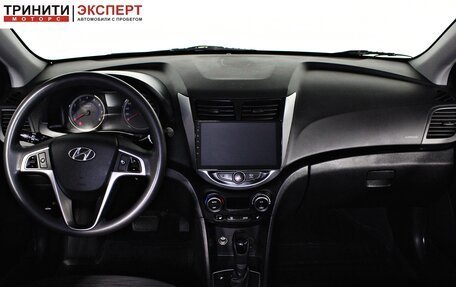Hyundai Solaris II рестайлинг, 2015 год, 1 167 000 рублей, 12 фотография