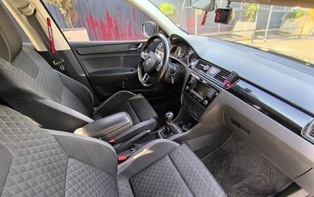 Skoda Rapid I, 2015 год, 1 150 000 рублей, 7 фотография