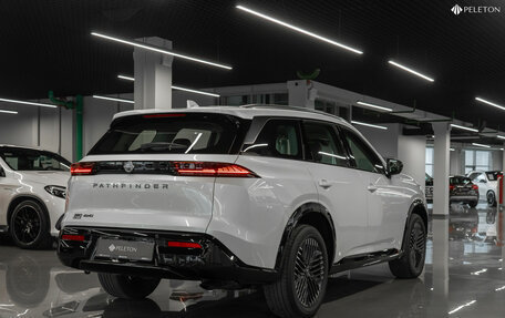 Nissan Pathfinder, 2024 год, 5 250 000 рублей, 5 фотография