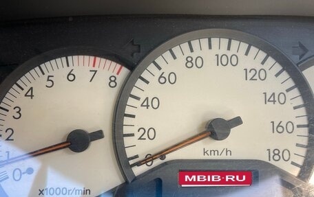 Toyota Allex i рестайлинг, 2001 год, 500 000 рублей, 10 фотография
