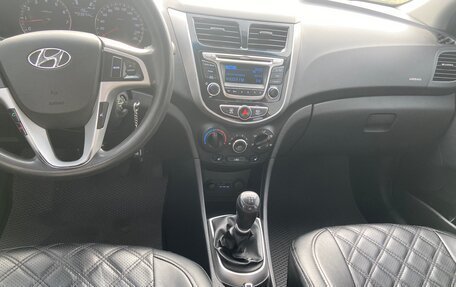 Hyundai Solaris II рестайлинг, 2011 год, 550 000 рублей, 8 фотография