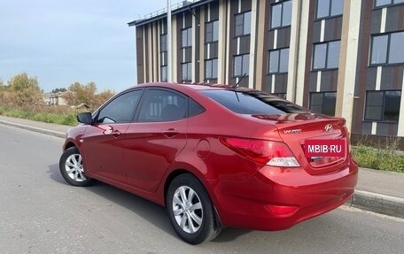 Hyundai Solaris II рестайлинг, 2011 год, 550 000 рублей, 2 фотография