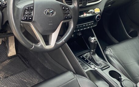 Hyundai Tucson III, 2018 год, 2 100 000 рублей, 10 фотография