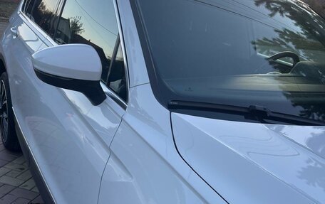 Volkswagen Tiguan II, 2018 год, 2 100 000 рублей, 12 фотография