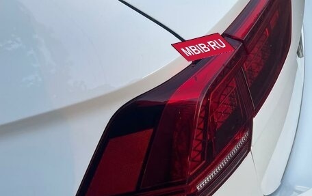 Volkswagen Tiguan II, 2018 год, 2 100 000 рублей, 10 фотография