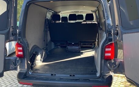 Volkswagen Transporter T6 рестайлинг, 2018 год, 2 850 000 рублей, 3 фотография