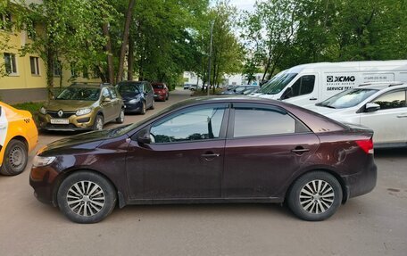 KIA Cerato III, 2010 год, 700 000 рублей, 3 фотография