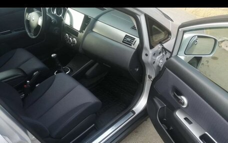 Nissan Tiida, 2008 год, 870 000 рублей, 16 фотография