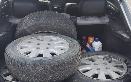 Mitsubishi Carisma I, 2000 год, 250 000 рублей, 11 фотография