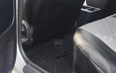 Mitsubishi Carisma I, 2000 год, 250 000 рублей, 18 фотография