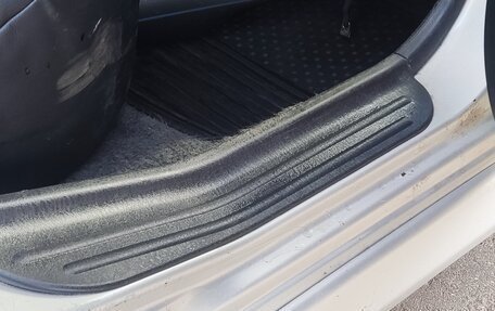 Mitsubishi Carisma I, 2000 год, 250 000 рублей, 13 фотография