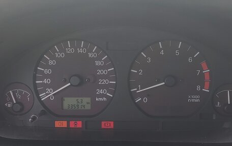 Mitsubishi Carisma I, 2000 год, 250 000 рублей, 23 фотография