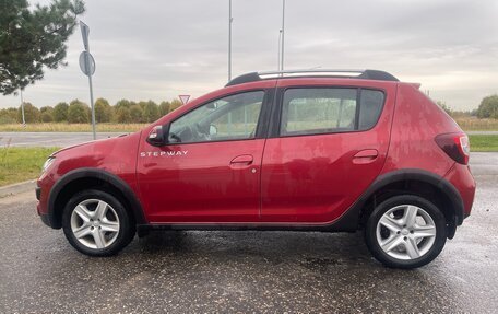 Renault Sandero II рестайлинг, 2017 год, 1 000 000 рублей, 4 фотография