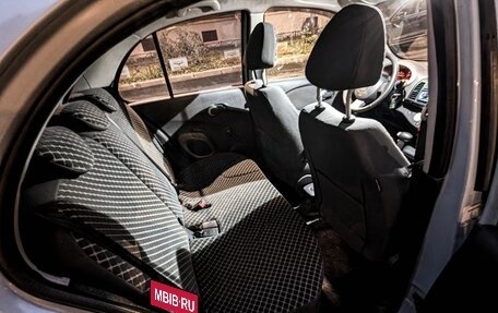 Nissan Micra III, 2005 год, 400 000 рублей, 11 фотография