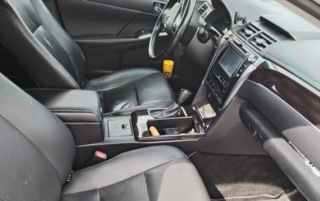 Toyota Camry, 2017 год, 2 100 000 рублей, 5 фотография