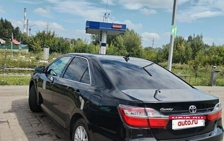 Toyota Camry, 2017 год, 2 100 000 рублей, 4 фотография