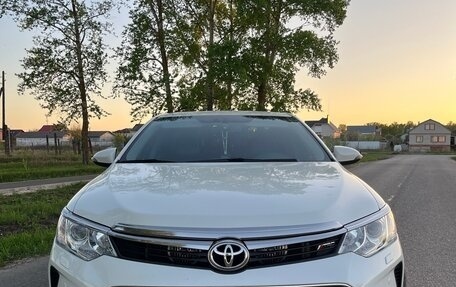 Toyota Camry, 2016 год, 2 100 000 рублей, 4 фотография