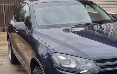 Volkswagen Touareg III, 2010 год, 1 690 000 рублей, 3 фотография