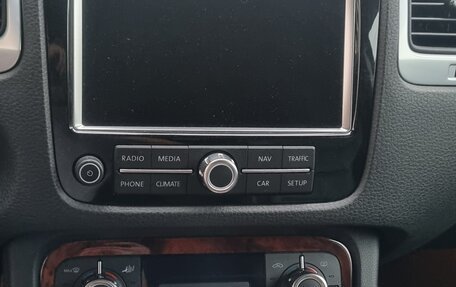 Volkswagen Touareg III, 2010 год, 1 690 000 рублей, 12 фотография
