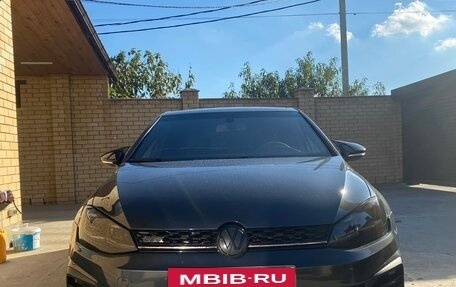 Volkswagen Golf GTI VII, 2017 год, 2 450 000 рублей, 4 фотография