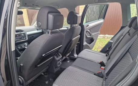 Volkswagen Tiguan II, 2017 год, 2 320 000 рублей, 16 фотография