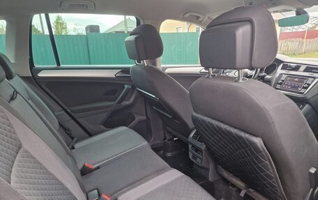 Volkswagen Tiguan II, 2017 год, 2 320 000 рублей, 18 фотография
