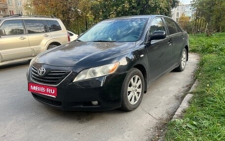 Toyota Camry, 2006 год, 750 000 рублей, 2 фотография